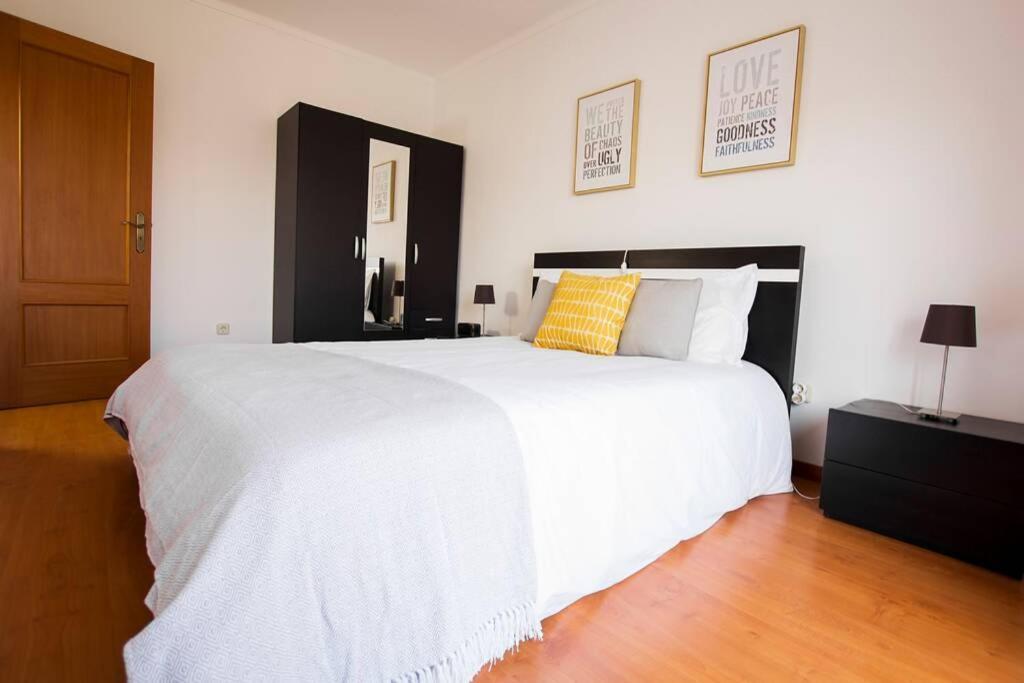 Apartament Casa Da Elsa- Estacionamento Privado Gratuito Gafanha da Nazaré Zewnętrze zdjęcie